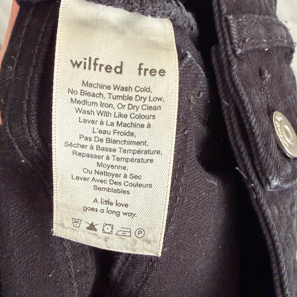 Wilfred Free Aritzia High Waist Button Fly Straight Leg Black Jeans Crop Size 4 - Picture 5 of 5